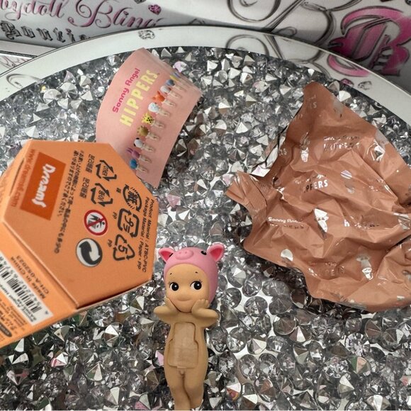 Sonny angel hipper pig piglet Adorable Pink Piglet stick on belly. - Picture 4 of 10